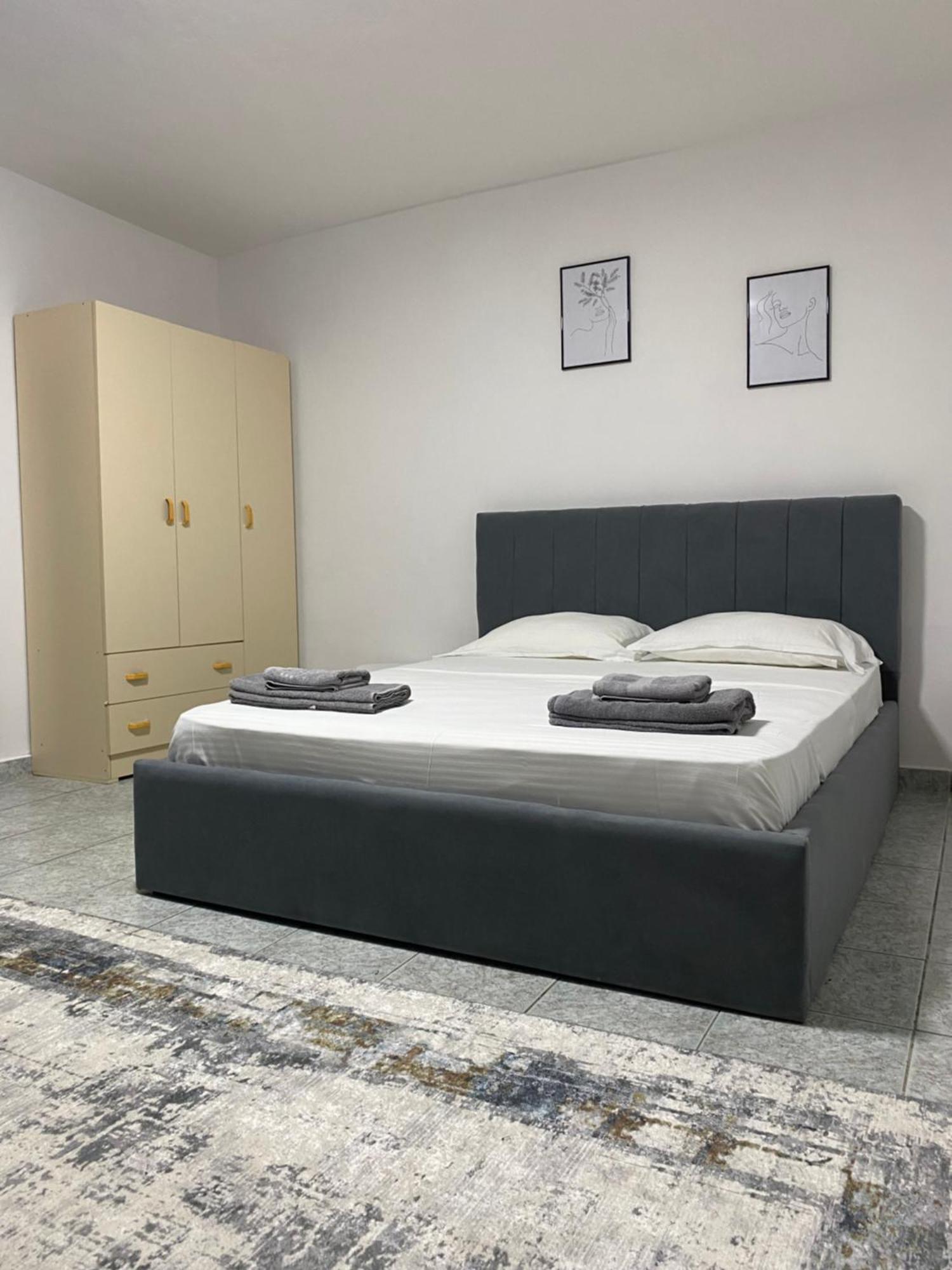 Ayso 2 Center Apartman *